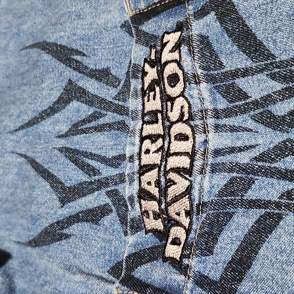 HARLEY DAVIDSON EMBROIDERED SILVER RAW-EDGE TRIBAL LOGO SNAP-BUTTON DENIM SHIRT - Picture 4 of 16